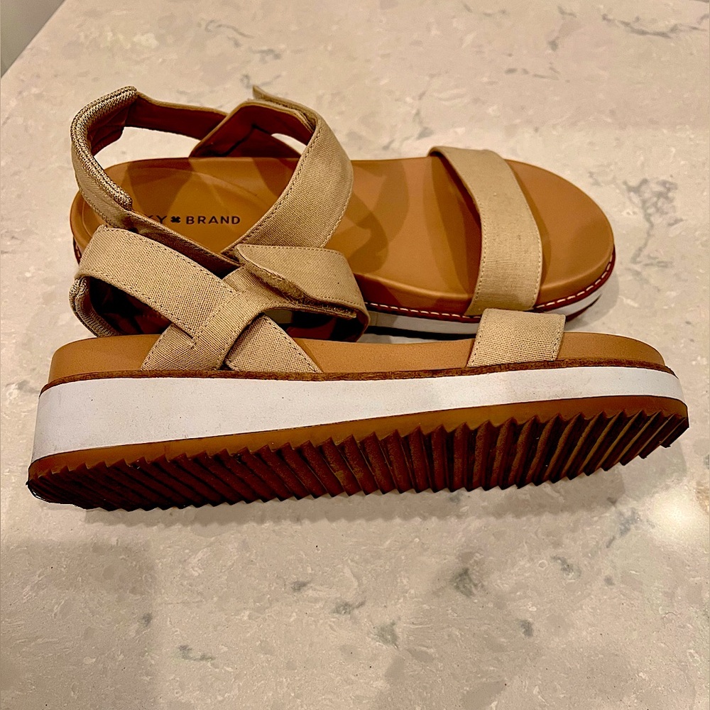 Lucky Brand platform sandals.  Size 9